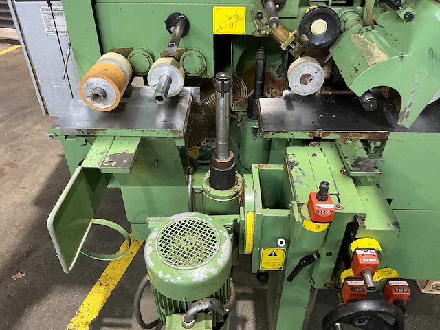 Martin - 1994 - t 90 - vierzijdige profileer- en schaafmachine - afbeelding 5 van  19