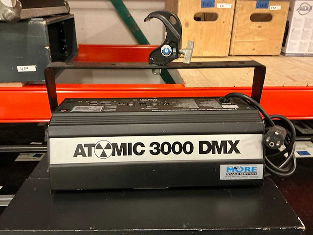 Martin - atomic 3000 - various light equipment - afbeelding 3 van  6