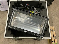 Martin atomic 3000 dmx stroboscoop (4x) - afbeelding 1 van  9