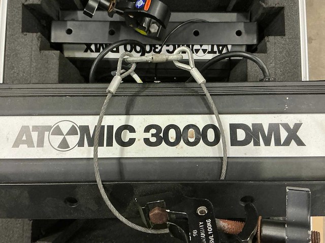 Martin atomic 3000 dmx stroboscoop (4x) - afbeelding 3 van  9