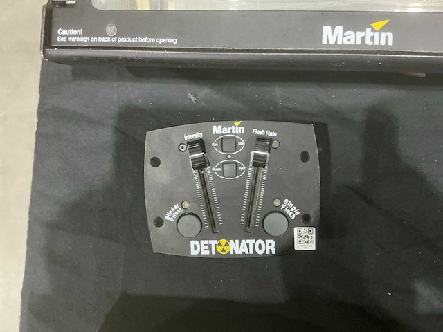 Martin atomic 3000dmx stroboscoop (2x) - afbeelding 3 van  7