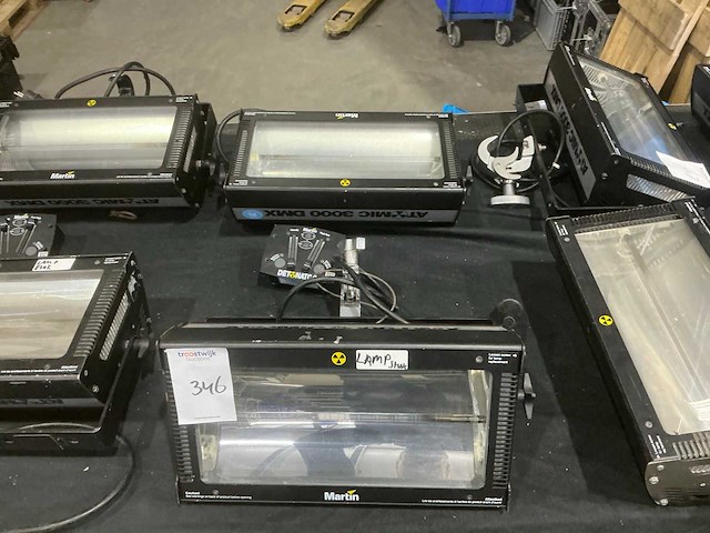 Martin atomic 3000dmx stroboscoop (2x) - afbeelding 4 van  7