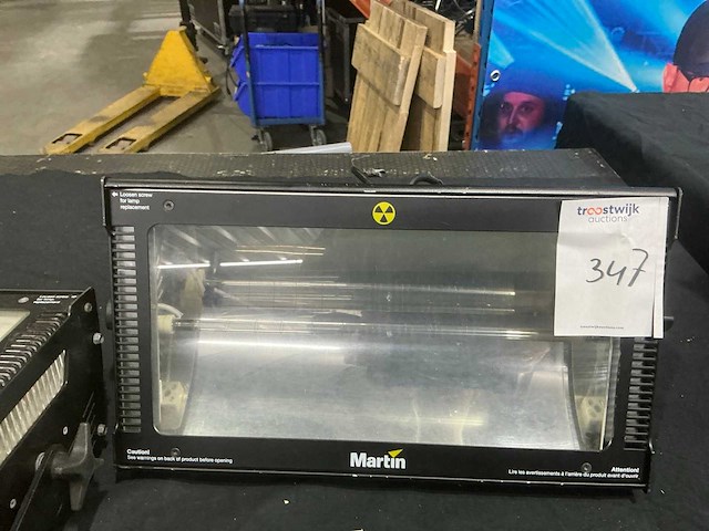 Martin atomic 3000dmx stroboscoop (2x) - afbeelding 3 van  3