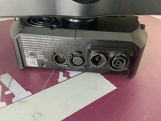 Martin aura xb led wash light in flightcase (4x) - afbeelding 4 van  10