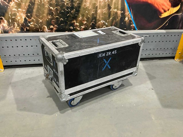 Martin jem zr45 rookmachine - afbeelding 3 van  4