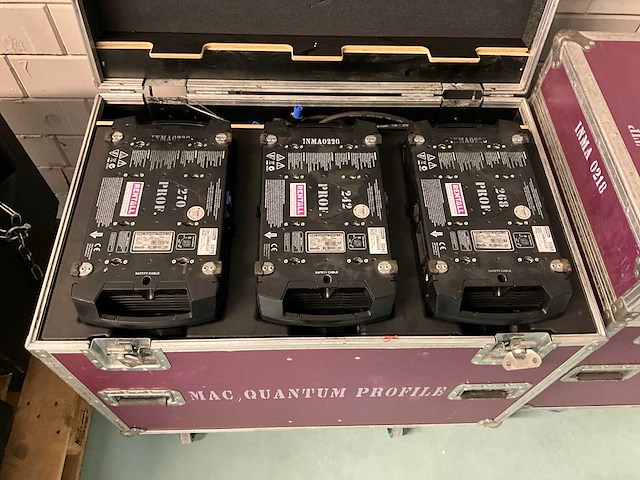 Martin mac quantum profile 282 led-moving head (3x) - afbeelding 2 van  10