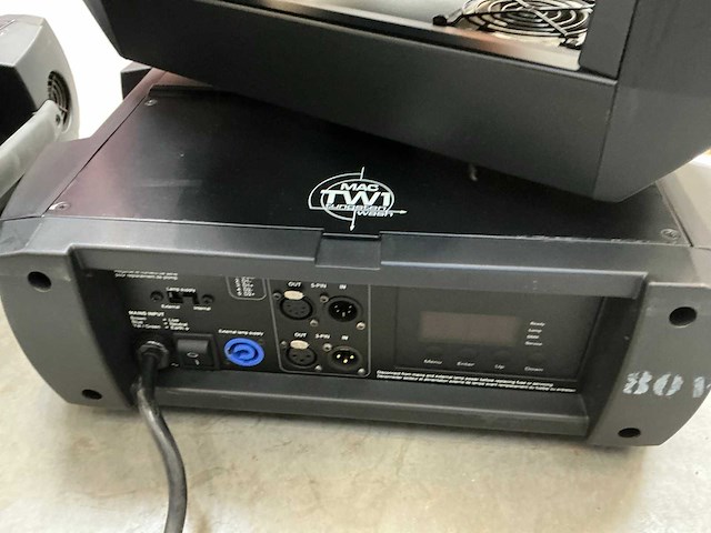 Martin mac tw1 moving head wash light (8x) - afbeelding 2 van  3