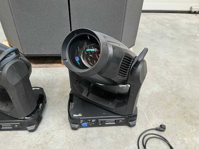 Martin mac viper profile moving head (8x) - afbeelding 2 van  3