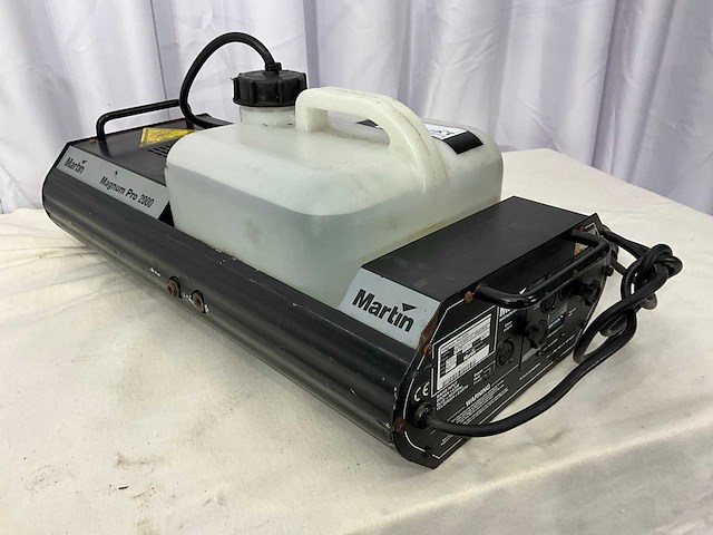 Martin magnum pro 2000 rookmachine - afbeelding 2 van  6