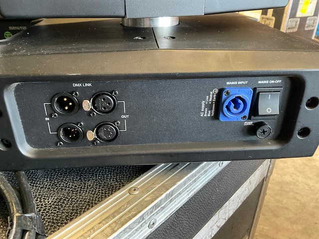 Martin rush mh3 moving head (2x) - afbeelding 1 van  3