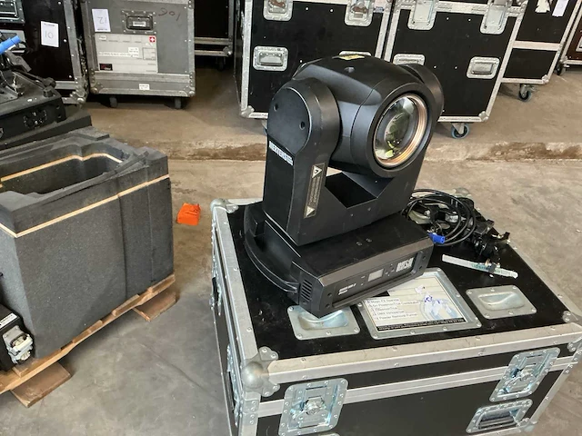 Martin rush mh3 moving head - afbeelding 3 van  5