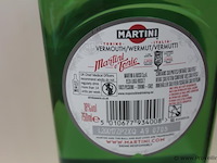 Martini extra dry - 75 cl - winkelverkoopprijs € 8.95 - afbeelding 3 van  3