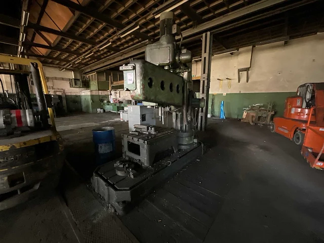 Mas - yr5a - cnc-boormachine - afbeelding 1 van  12