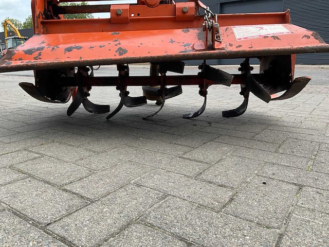 Maschio w grondfrees - afbeelding 2 van  3