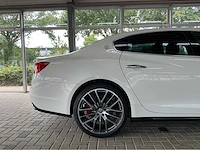 Maserati - 2013 - quatroporte - gts - personenauto - afbeelding 3 van  42