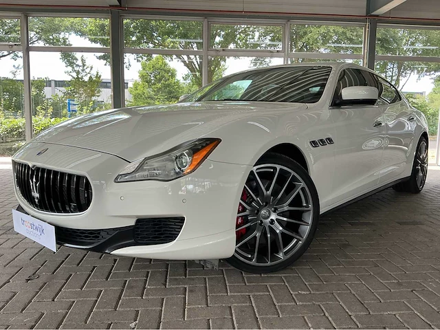 Maserati - 2013 - quatroporte - gts - personenauto - afbeelding 1 van  42