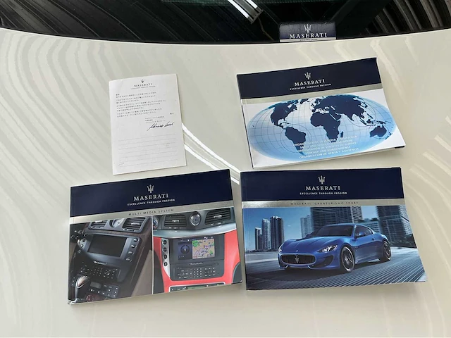 Maserati - 2013 - quatroporte - gts - personenauto - afbeelding 13 van  42