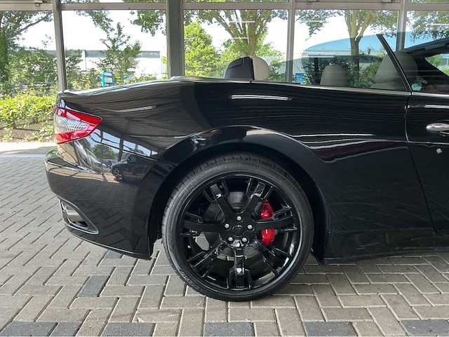 Maserati - 2015 - granturismo sport - convertible - personenauto - afbeelding 2 van  22