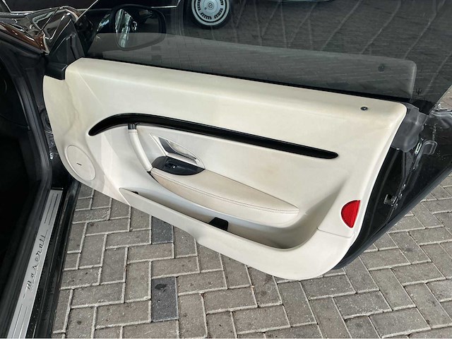 Maserati - 2015 - granturismo sport - convertible - personenauto - afbeelding 14 van  22