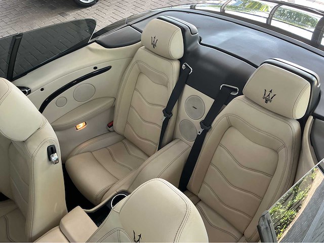 Maserati - 2015 - granturismo sport - convertible - personenauto - afbeelding 18 van  22