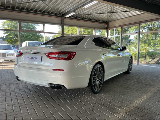 Maserati - 2015 - quatroporte - gts - v8- btw auto - afbeelding 2 van  49