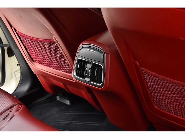 Maserati - 2017 - levante s - 3,0 liter (2.979 cc) twin-turbo v6 - btw auto - afbeelding 38 van  79