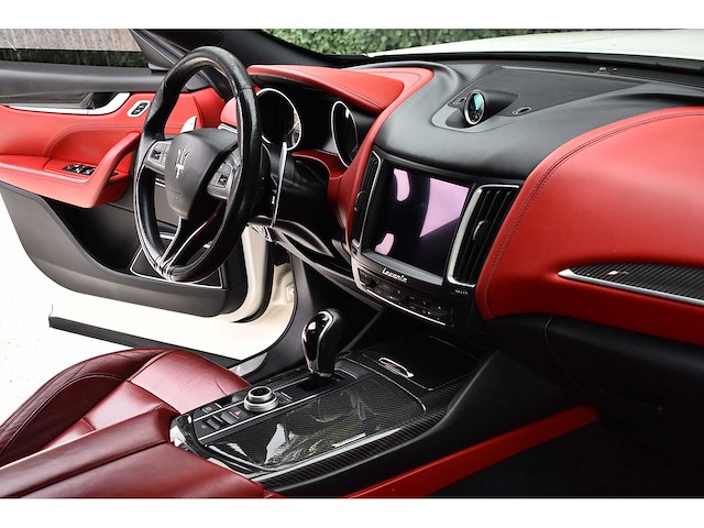 Maserati - 2017 - levante s - 3,0 liter (2.979 cc) twin-turbo v6 - btw auto - afbeelding 45 van  79