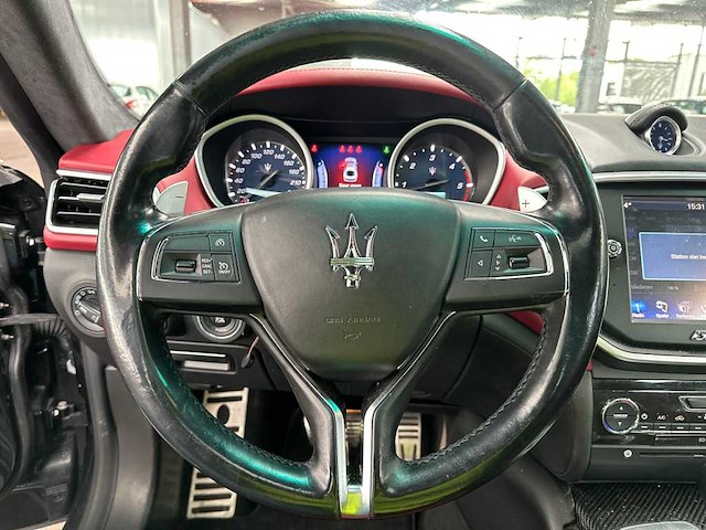 Maserati ghibli - 3.0 v6 d ; g-091-bd - afbeelding 16 van  18