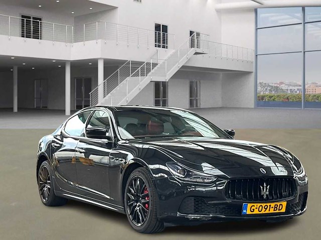 Maserati ghibli - 3.0 v6 d ; g-091-bd - afbeelding 9 van  13