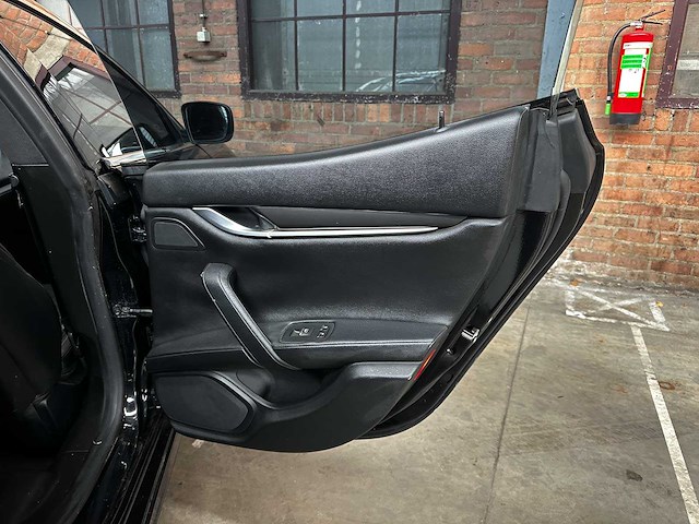 Maserati ghibli 3.0 v6 350pk 2014 - afbeelding 24 van  30