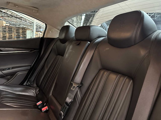 Maserati ghibli 3.0 v6 d 275pk 2015 (origineel-nl), hf-346-h - afbeelding 41 van  65
