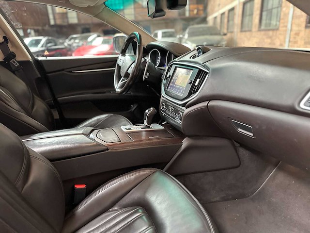 Maserati ghibli 3.0 v6 d 275pk 2015 (origineel-nl), hf-346-h - afbeelding 59 van  65