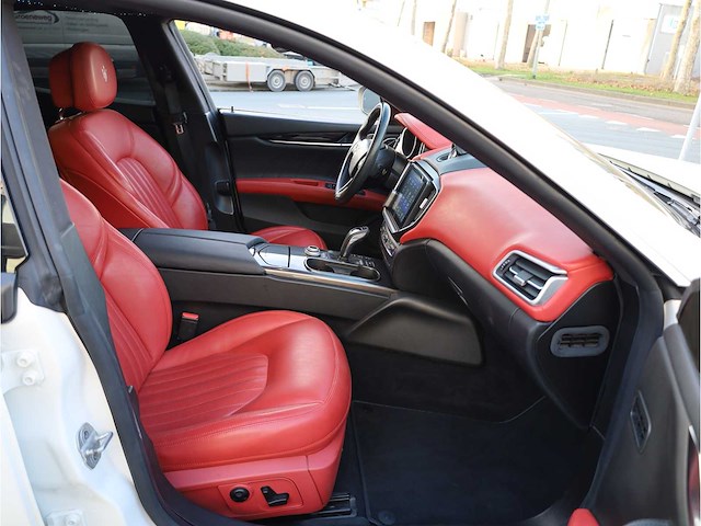Maserati ghibli modena 3.0 v6 430pk automaat 2022 - afbeelding 21 van  30