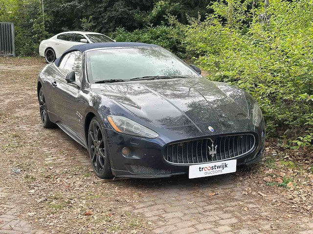 Maserati grancabrio 4.7 v8 mc line 440pk 2012 - afbeelding 2 van  25