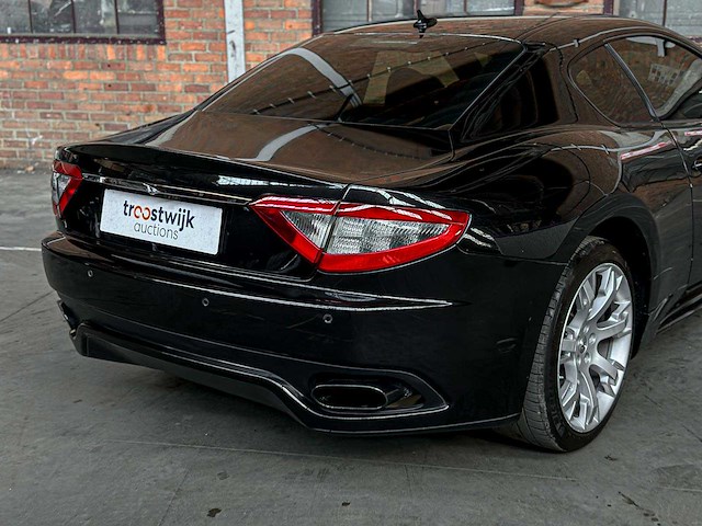Maserati granturismo 4.7 v8 460pk 2016 - afbeelding 17 van  47