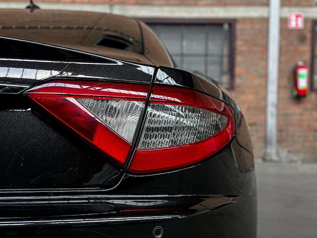 Maserati granturismo 4.7 v8 460pk 2016 - afbeelding 21 van  47