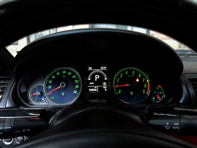 Maserati granturismo 4.7 v8 460pk 2016 - afbeelding 35 van  47