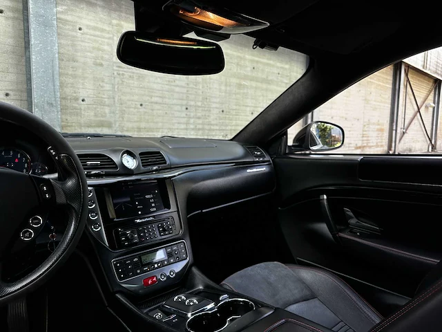 Maserati granturismo s 4.7 v8 440pk 2009 - afbeelding 22 van  53