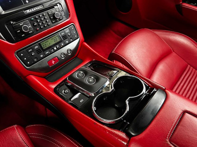Maserati granturismo s 4.7 v8 440pk mc shift 440pk 2009 - afbeelding 19 van  44