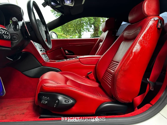 Maserati granturismo s 4.7 v8 440pk mc shift 440pk 2009 - afbeelding 26 van  44