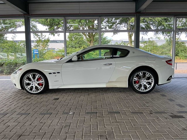Maserati granturismo s mc-shift | 4.7 v8 | 2008 | youngtimer | 440 pk | mc-shift | 55.000 km | btw auto - afbeelding 2 van  33