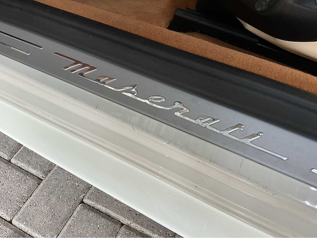 Maserati granturismo s mc-shift | 4.7 v8 | 2008 | youngtimer | 440 pk | mc-shift | 55.000 km | btw auto - afbeelding 25 van  33