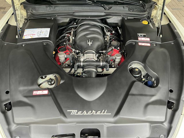 Maserati granturismo s mc-shift | 4.7 v8 | 2008 | youngtimer | 440 pk | mc-shift | 55.000 km | btw auto - afbeelding 10 van  36