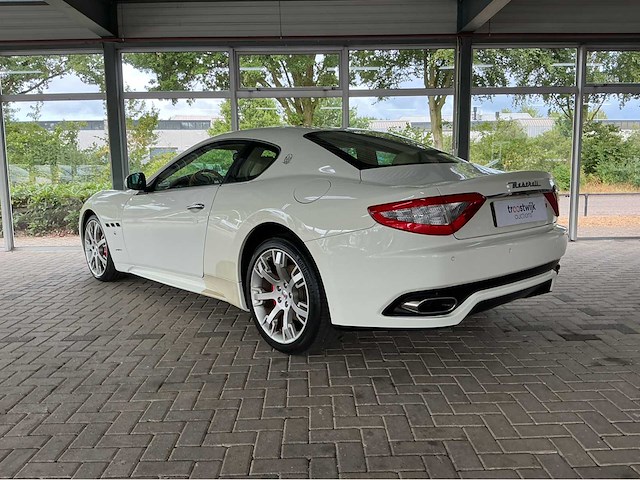Maserati granturismo s mc-shift | 4.7 v8 | 2008 | youngtimer | 440 pk | mc-shift | 55.000 km | btw auto - afbeelding 31 van  36