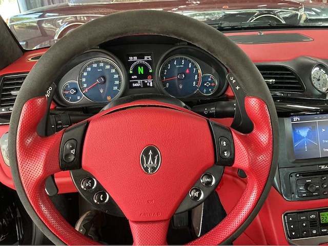 Maserati granturismo s mc-shift | 4.7 v8 | 2009 | youngtimer | 440 pk | 54.000 km | btw auto - afbeelding 9 van  34