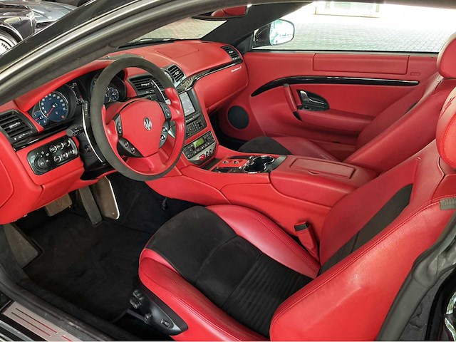 Maserati granturismo s mc-shift | 4.7 v8 | 2009 | youngtimer | 440 pk | 54.000 km | btw auto - afbeelding 16 van  34