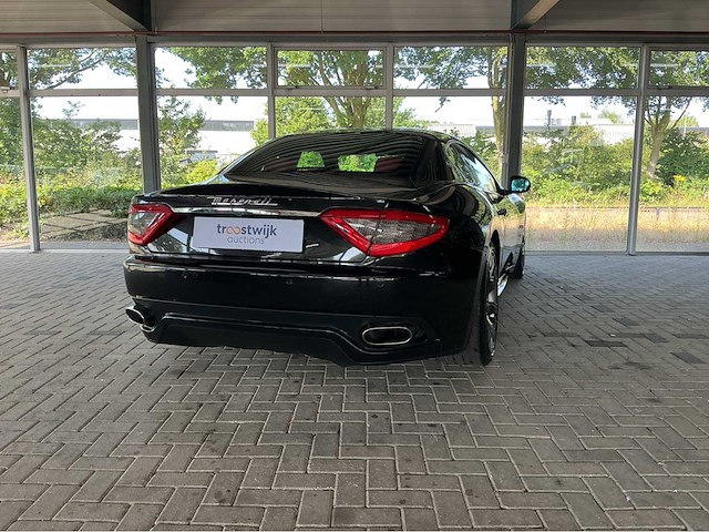 Maserati granturismo s mc-shift | 4.7 v8 | 2009 | youngtimer | 440 pk | 54.000 km | btw auto - afbeelding 31 van  34