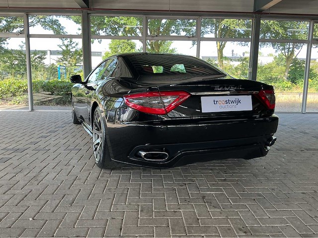Maserati granturismo s mc-shift | 4.7 v8 | 2009 | youngtimer | 440 pk | 54.000 km | btw auto - afbeelding 32 van  34