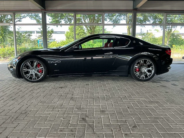 Maserati granturismo s mc-shift | 4.7 v8 | 2009 | youngtimer | 440 pk | 54.000 km | btw auto - afbeelding 35 van  36