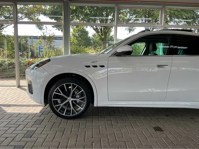Maserati grecale gt – 300 pk italiaanse power, luxe & elegantie 2023 btw auto - afbeelding 33 van  34